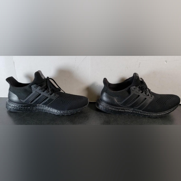 Adidas Men's UltraBOOST 1.0 DNA Sneakers Size 13 MSRP $180 - Picture 8 of 12